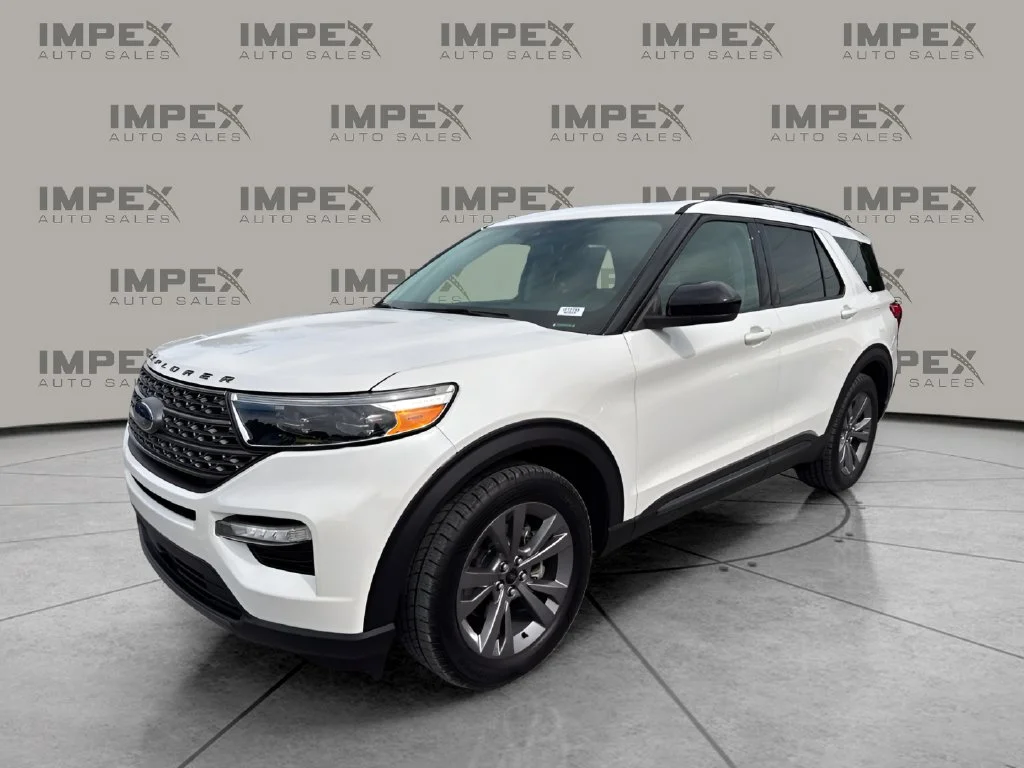 Used 2022 White Ford XLT image 1