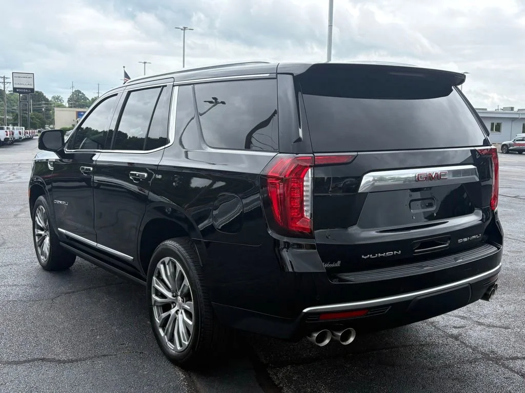 Used 2021 ONYX BLACK GMC Denali image 3