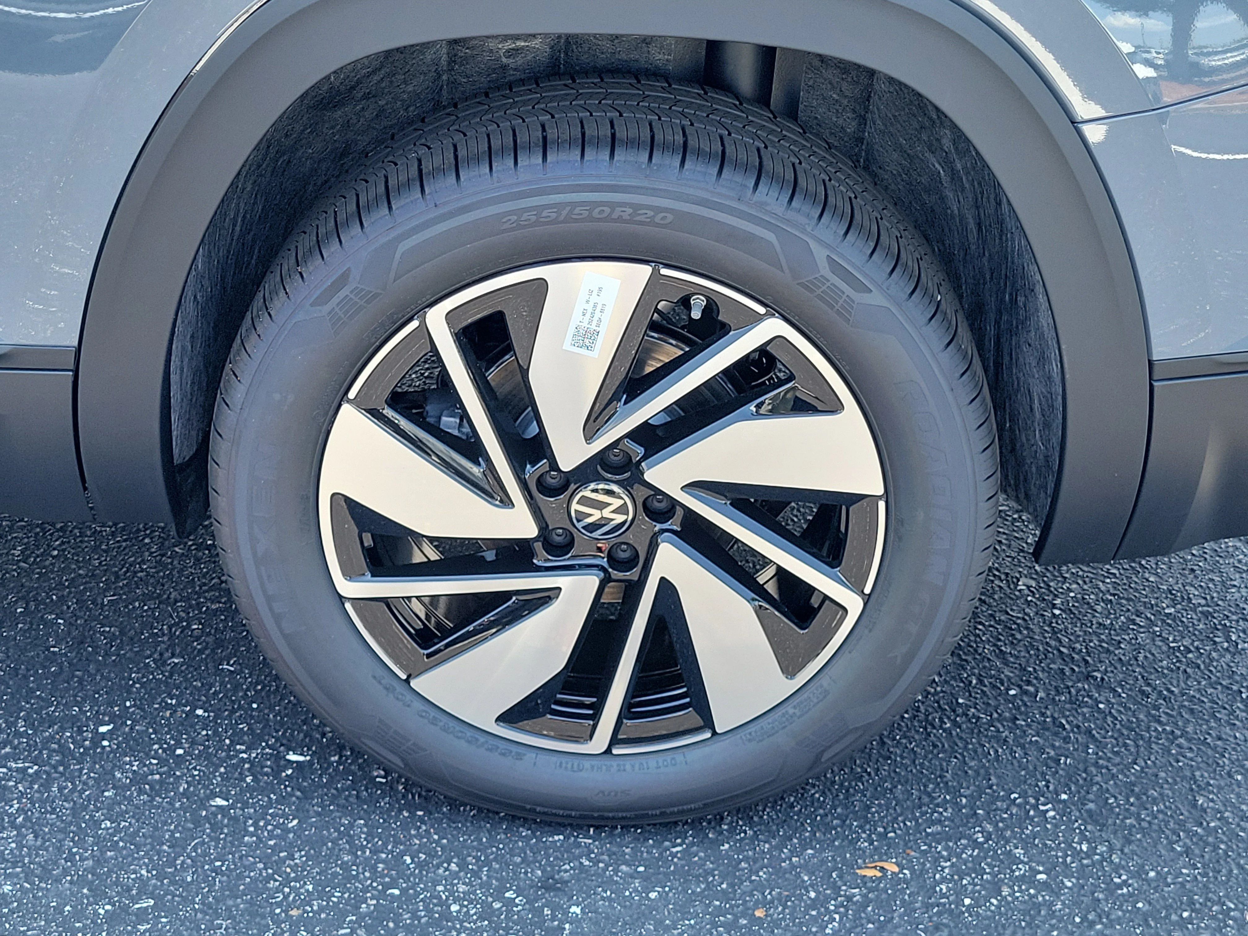 New 2026 Gray Volkswagen SE w/Technology image 32