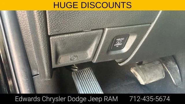2025 RAM 2500 Laramie - Photo 17