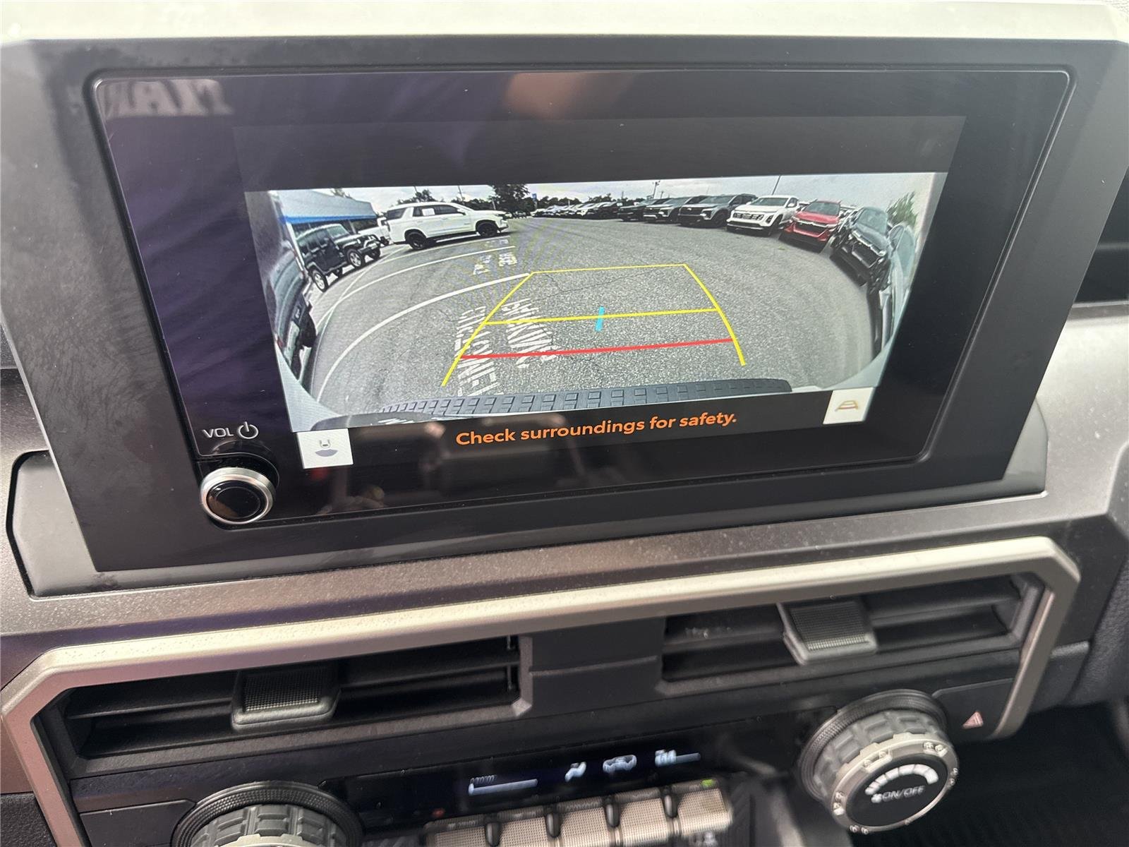Used 2025 Ice Cap Toyota SR5 image 27