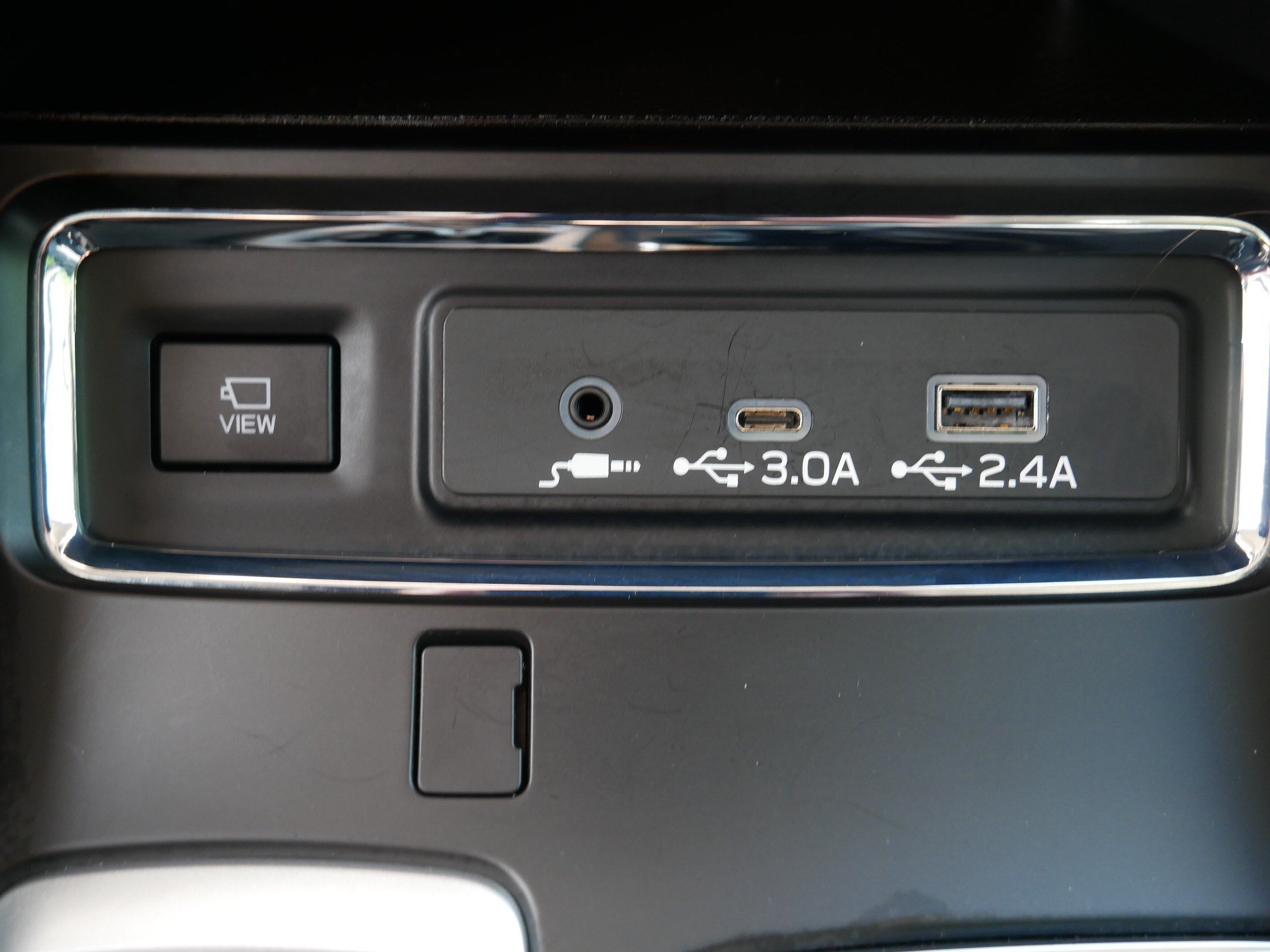 Used 2024 Cosmic Blue Pearl Subaru Limited image 30