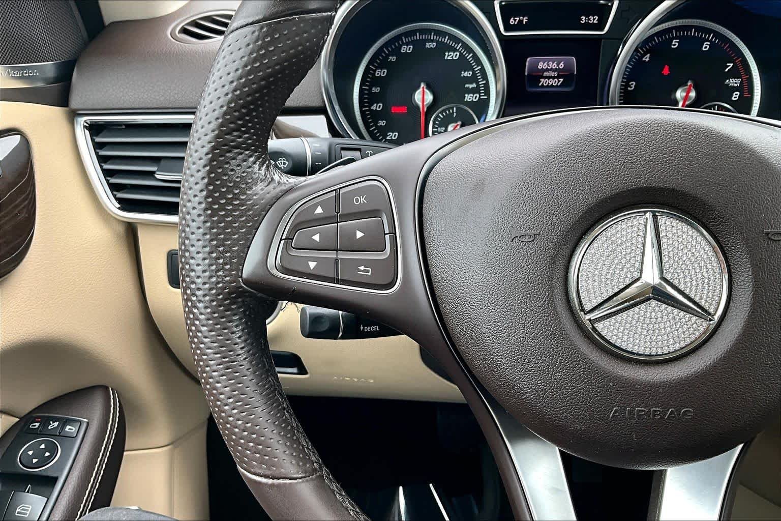 Used 2018 Obsidian Black Metallic Mercedes-Benz GLE 350 image 24