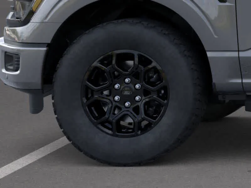 New 2026 Carbonized Gray Metallic Ford XLT image 19