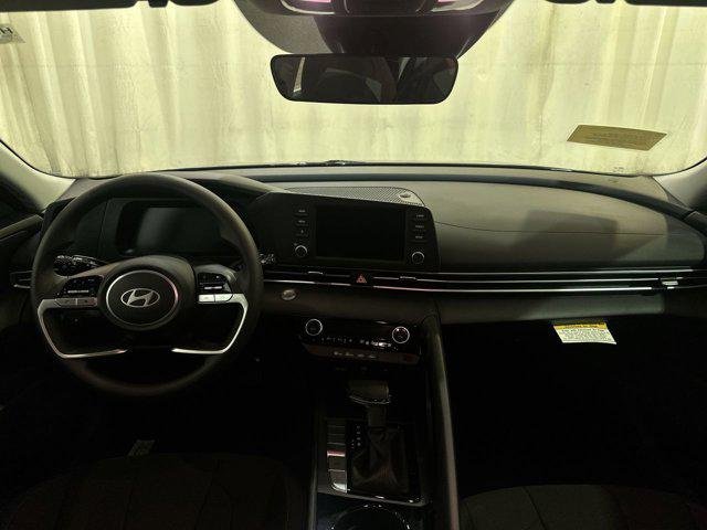 2026 Hyundai Elantra Blue - Photo 12