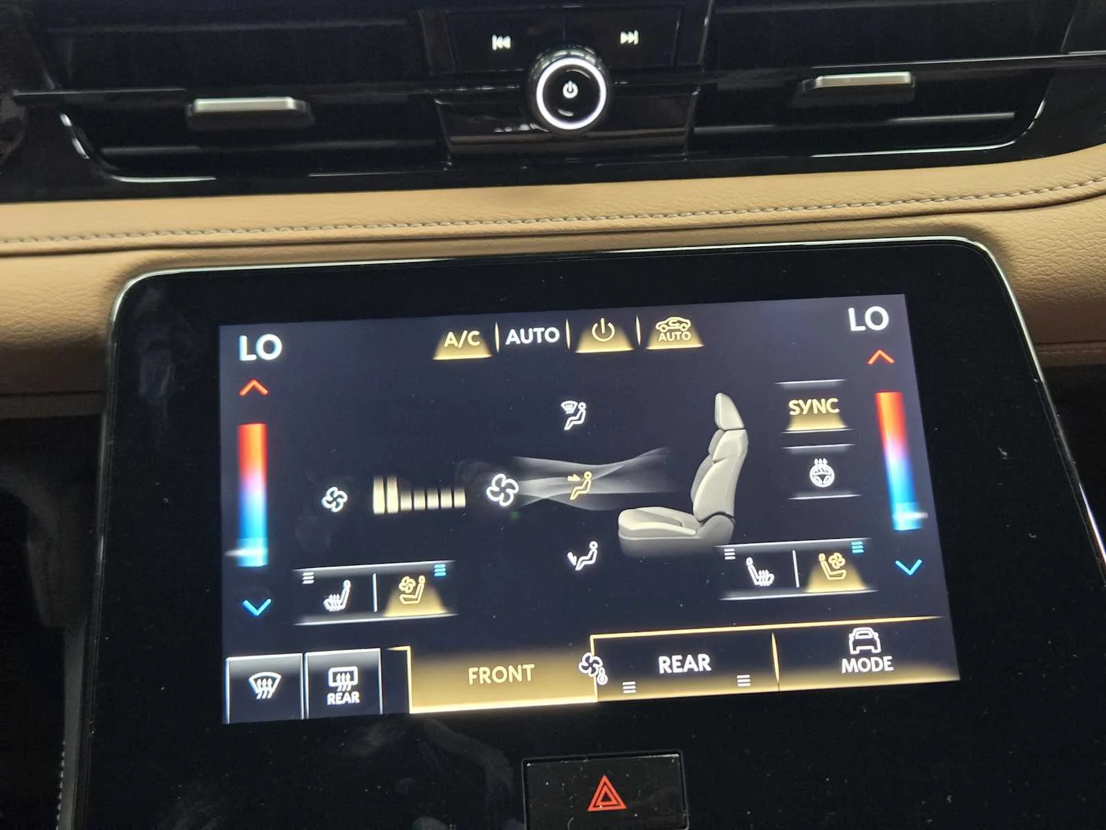 New 2026 RADIANT WHITE INFINITI Luxe 2WD image 13
