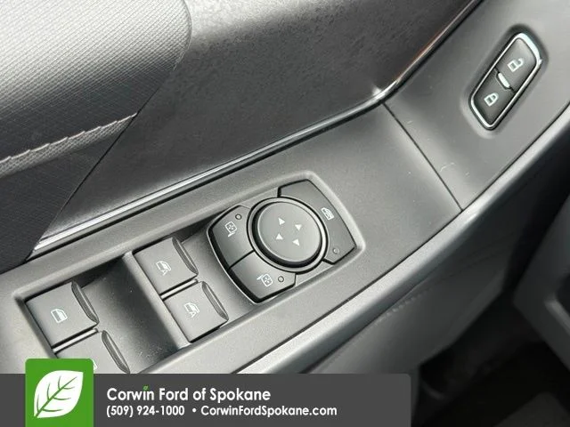 New 2026 Oxford White Ford XLT image 18