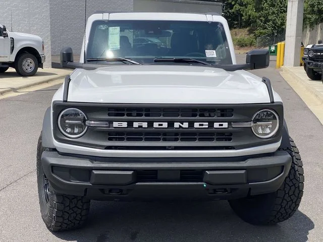 New 2026 Oxford White Ford Base image 7