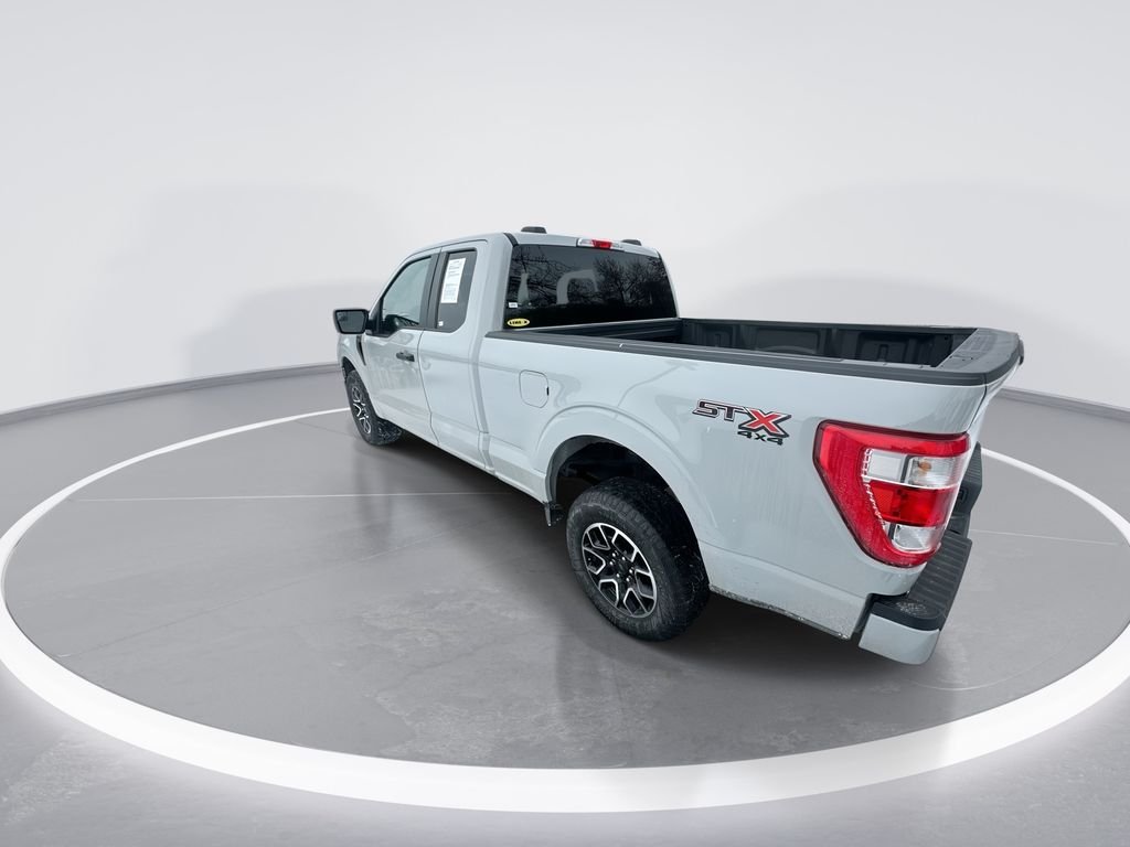 Used 2023 White Ford XL image 6