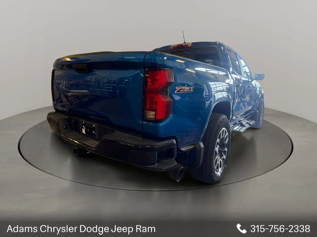 Used 2024 Blue Chevrolet Z71 image 6
