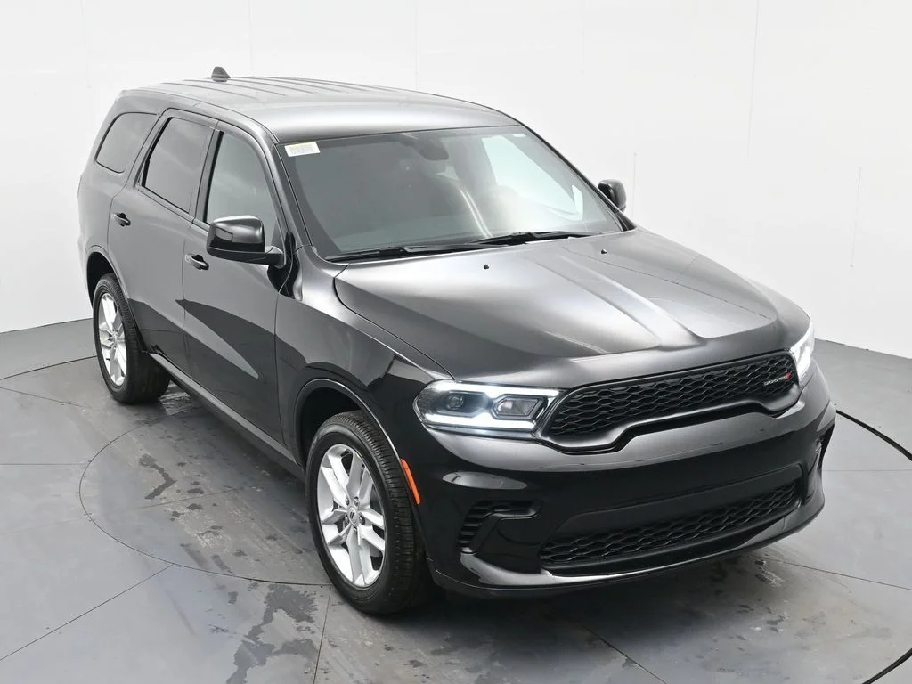 New 2026 Diamond Black Clear-Coat Exterior Paint Dodge GT image 25