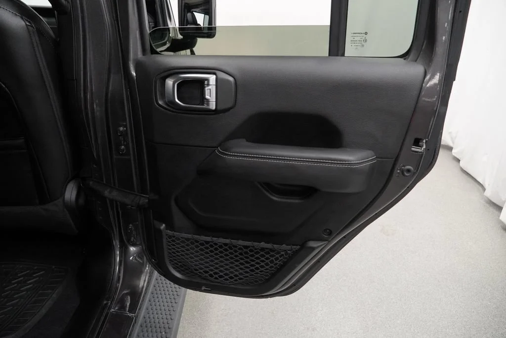 Used 2020 Gray Jeep Sahara 4x4 image 28