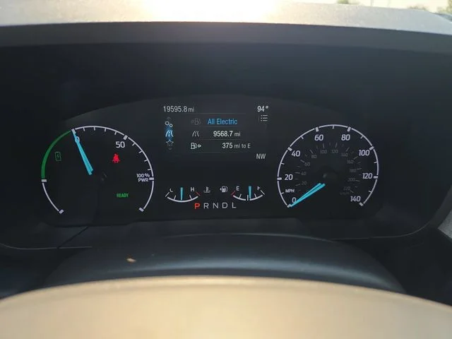 Used 2024 Gray Ford XLT image 19
