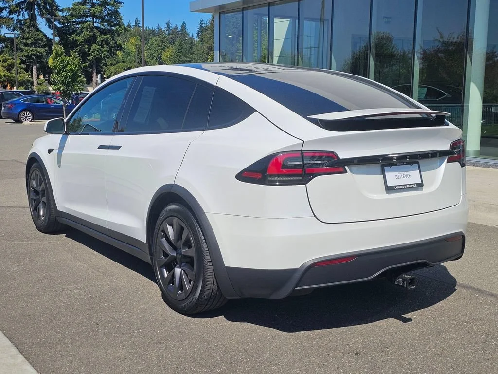 Used 2024  Tesla AWD image 3