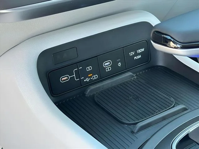 Used 2026 Gray Hyundai SEL Sport image 14