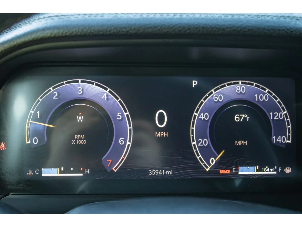 Used 2024 Silver Zynith Jeep Limited image 40