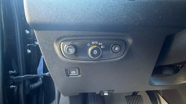 Used 2023 Black GMC AT4 image 22
