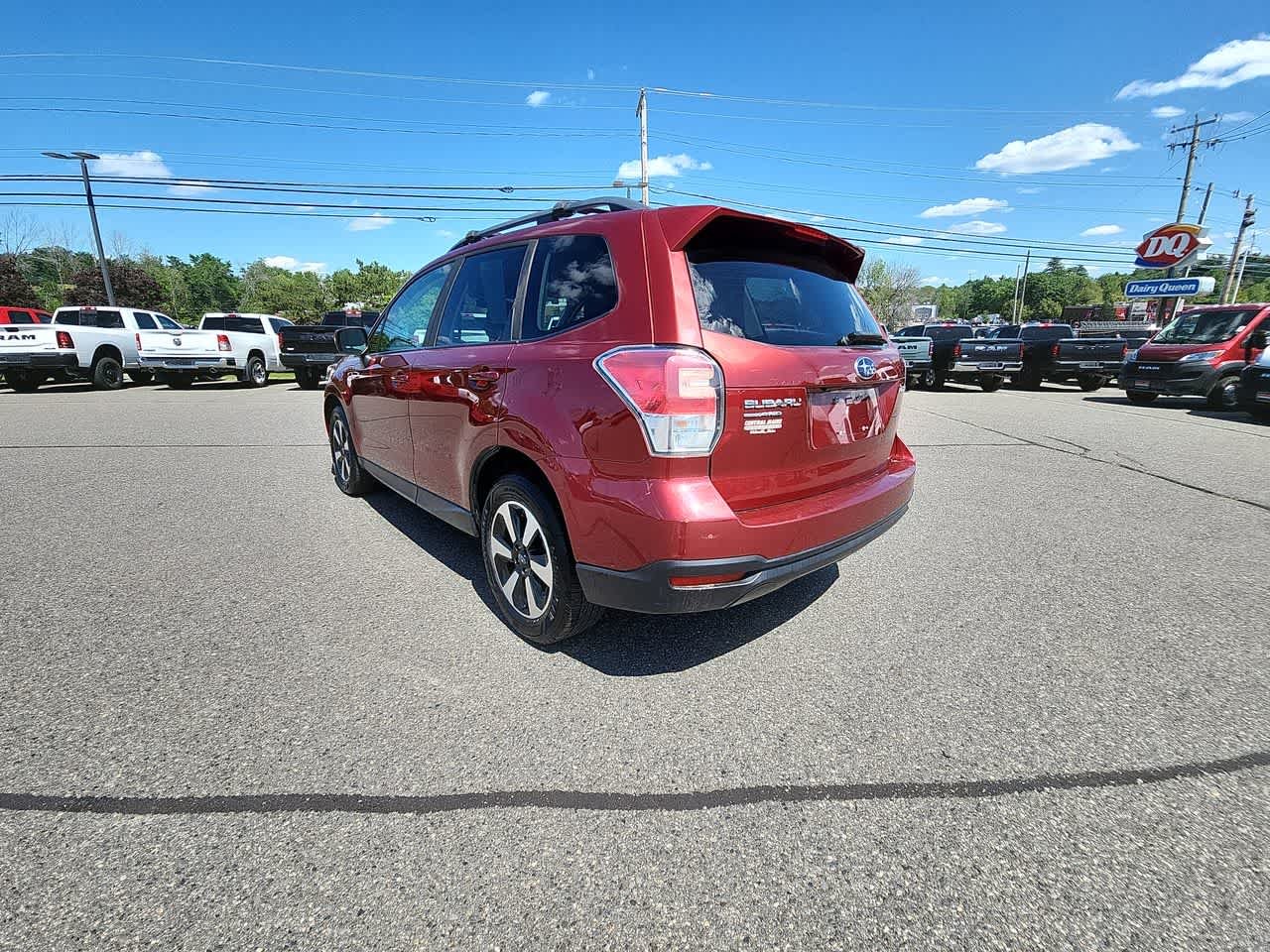 Used 2018 Venetian Red Pearl Subaru Premium image 12