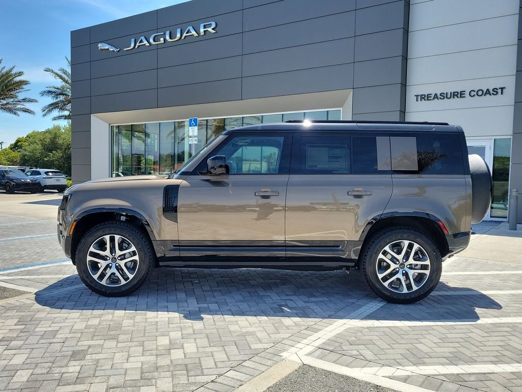 New 2026 Gondwana Stone Land Rover X-Dynamic SE image 2