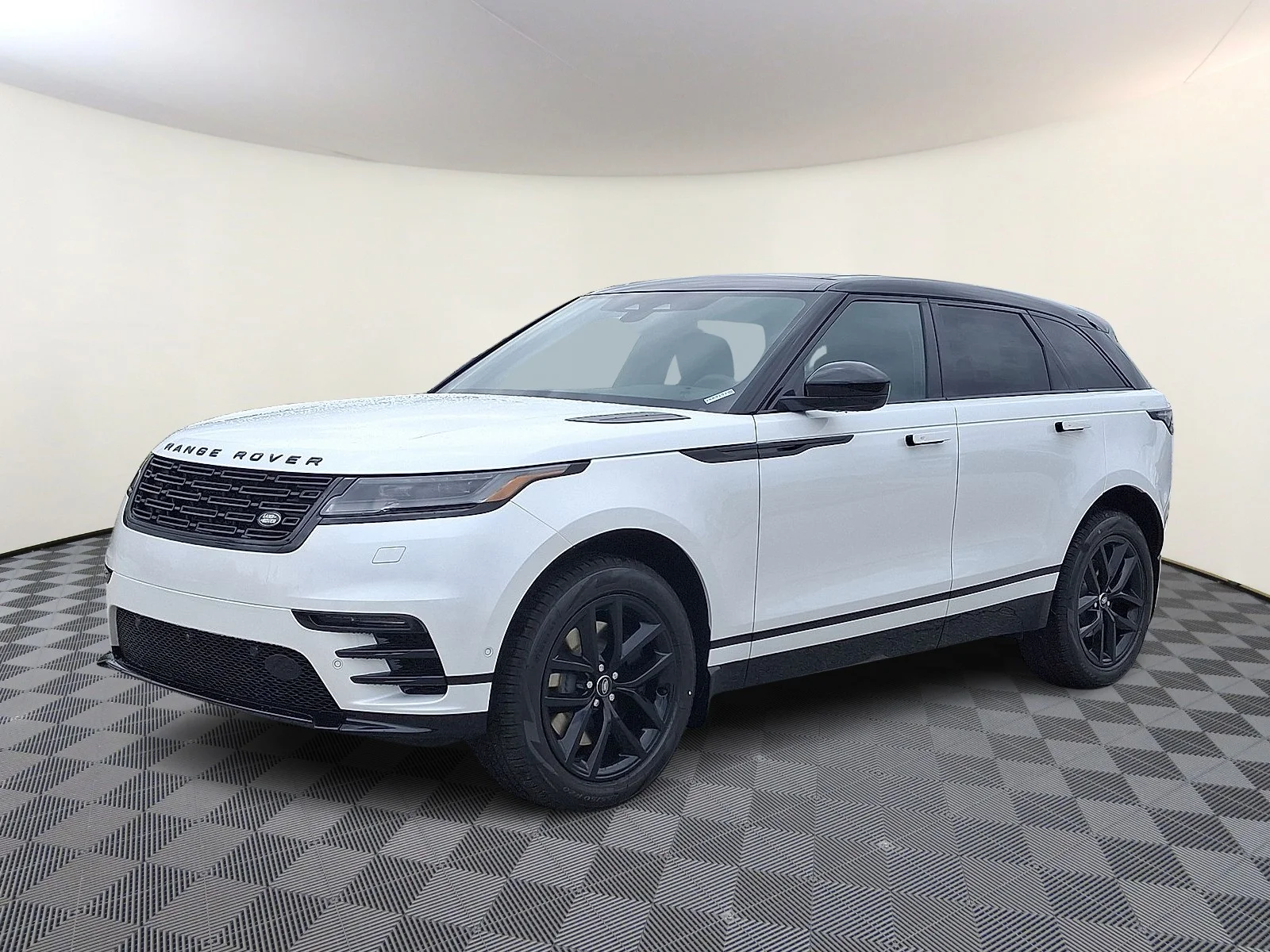 2026 Land Rover Range Rover Velar P250 Dynamic SE's photo