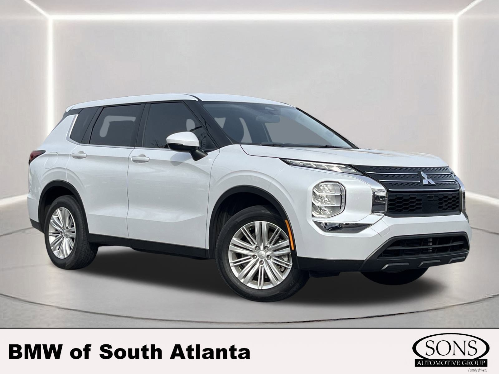 2024 Mitsubishi Outlander ES