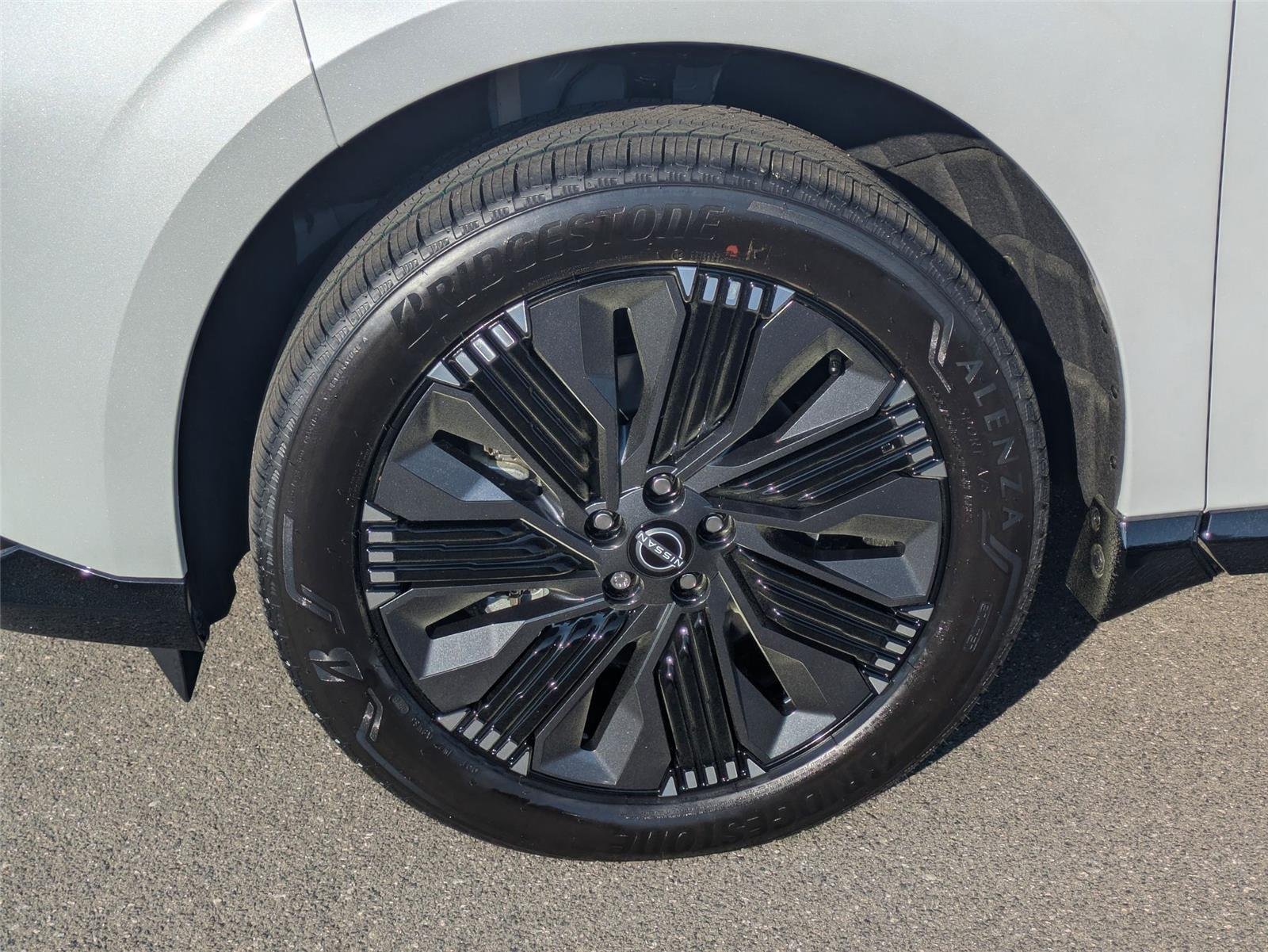 New 2026 Everest White Pearl TriCoat Nissan Platinum image 10