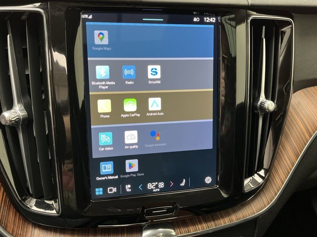 Used 2024 Silver Dawn Metallic Volvo Plus Dark Theme image 18