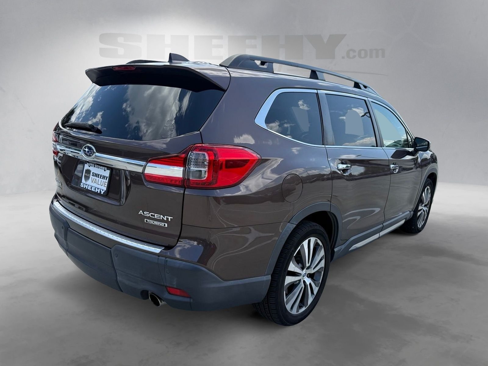 Used 2019 Brown Subaru Touring image 13