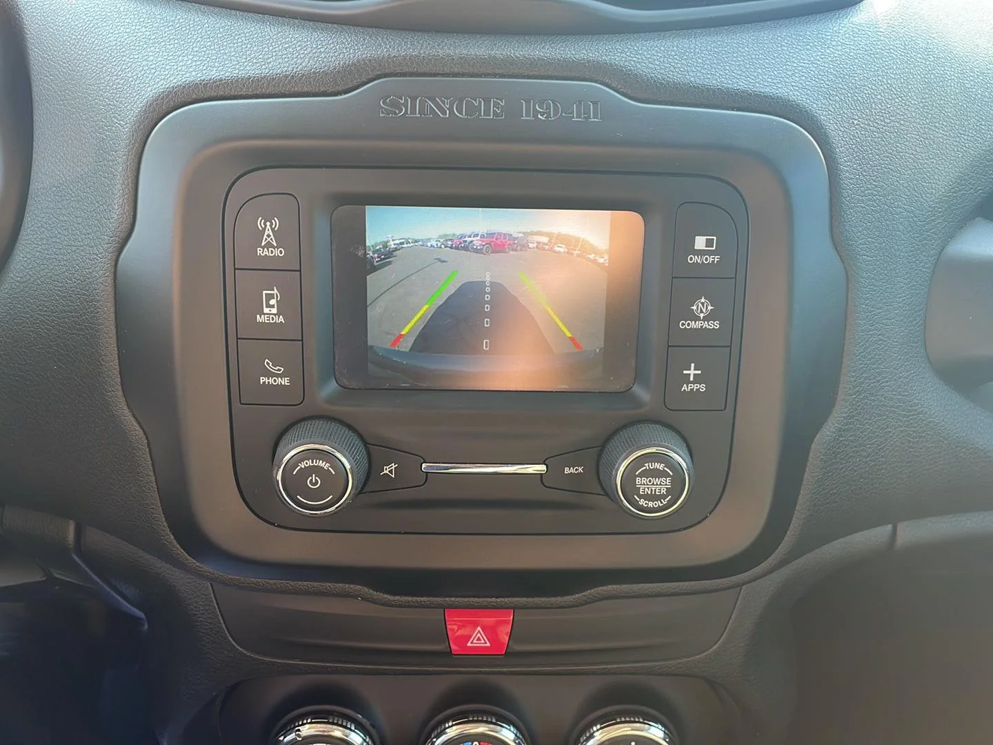 Used 2016 Granite Crystal Metallic Clearcoat Jeep Latitude image 23