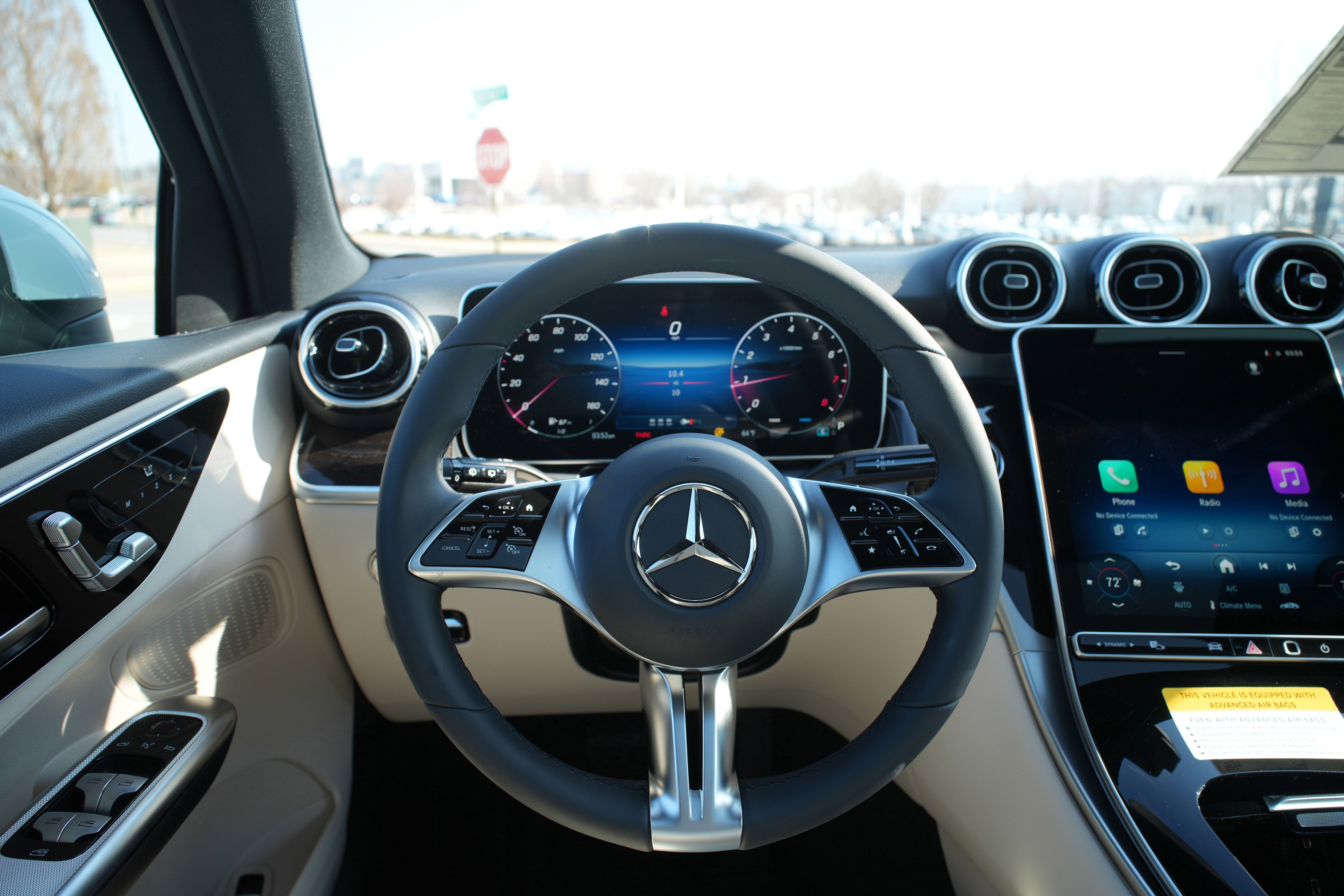 New 2026 POLAR WHITE Mercedes-Benz GLC 300 image 18