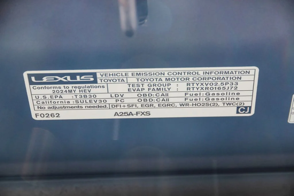 Used 2024 Gray Lexus 300h F SPORT Handling image 28