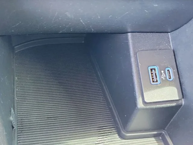 2023 Ford Edge SE - Photo 33