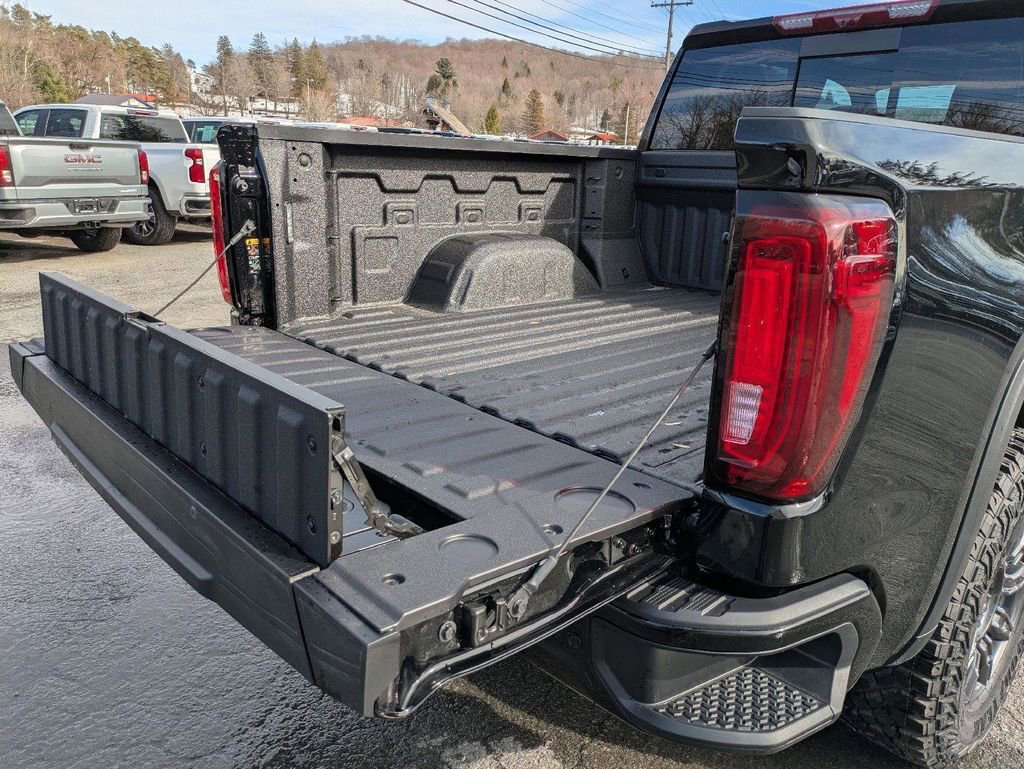2026 GMC Sierra 1500 AT4X - Photo 20