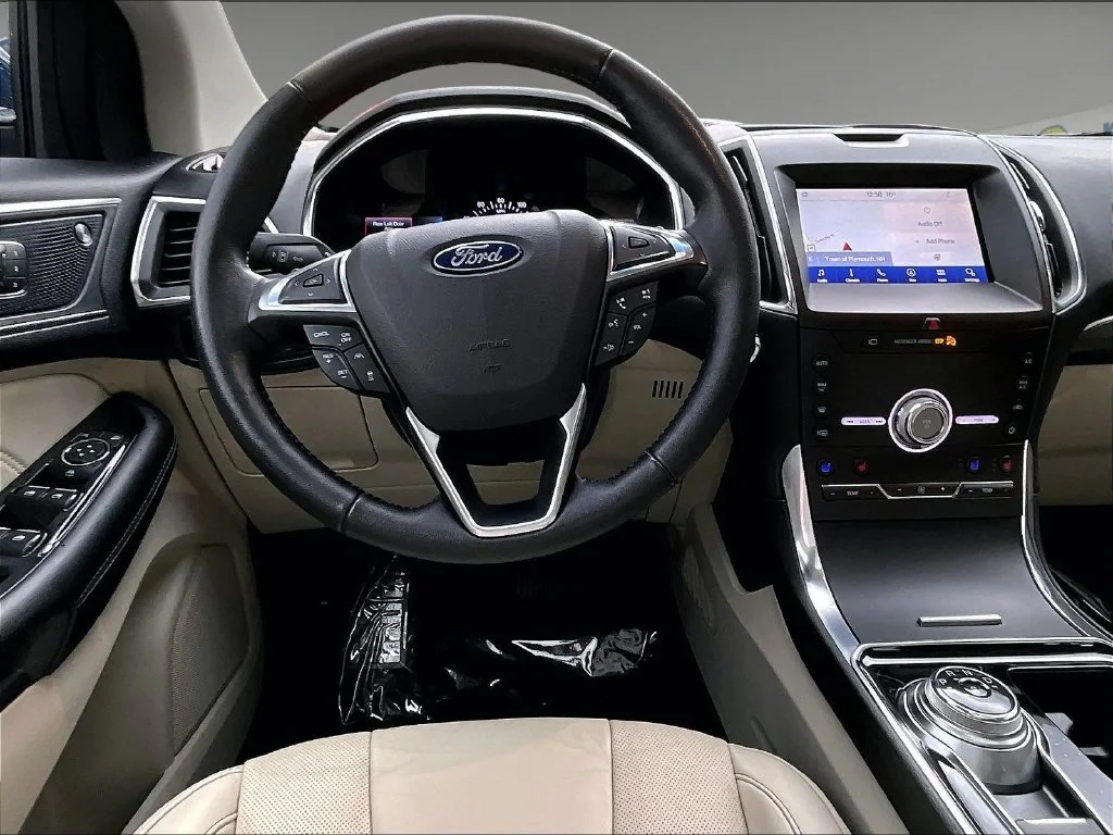 Used 2020 Green Metallic Ford Titanium image 17