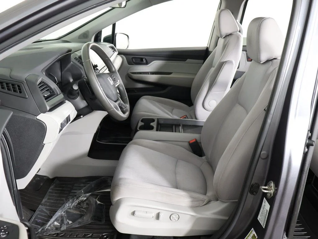 Used 2019 Modern Steel Metallic Honda EX image 27
