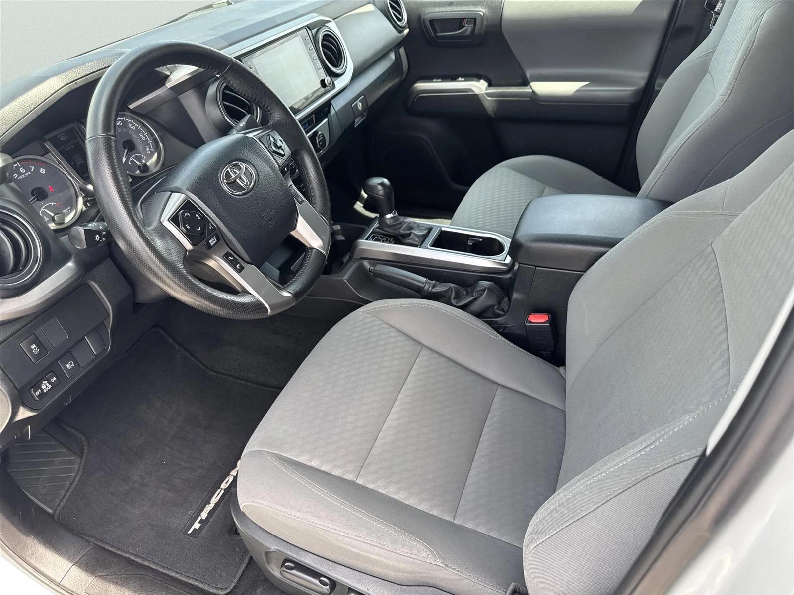 Used 2023 Ice Cap Toyota SR5 V6 image 10