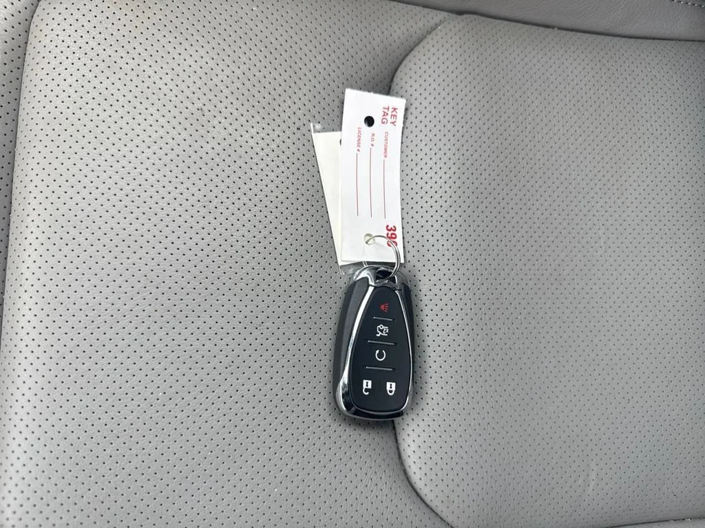 Used 2024 Sharkskin Metallic Chevrolet 3LT image 14