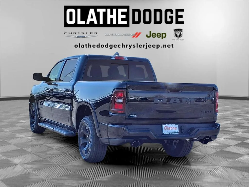 New 2026 Diamond Black Crystal Pearl-Coat Exterior Paint RAM Big Horn/Lone Star image 3
