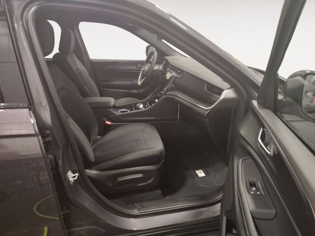 2025 Jeep Grand Cherokee Laredo - Photo 15