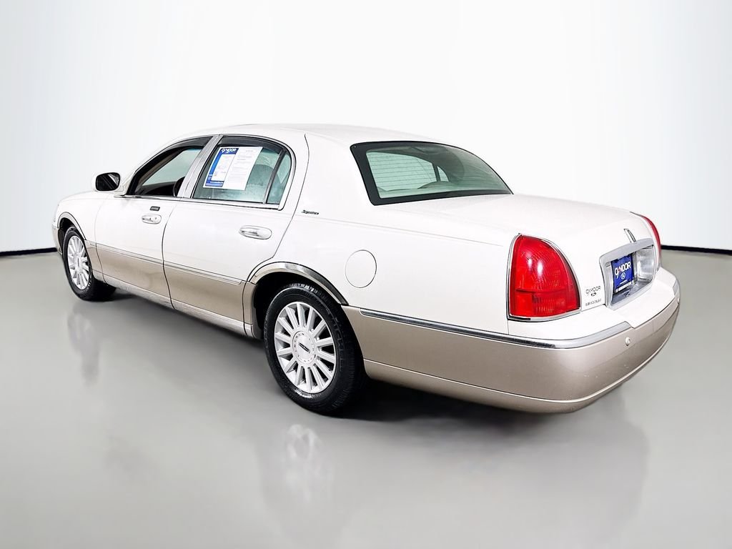 Used 2003 White Pearlescent Clearcoat Metallic Tri-Coat Lincoln Signature image 5