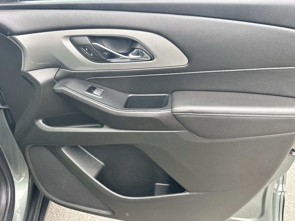 Used 2022  Chevrolet LT image 12