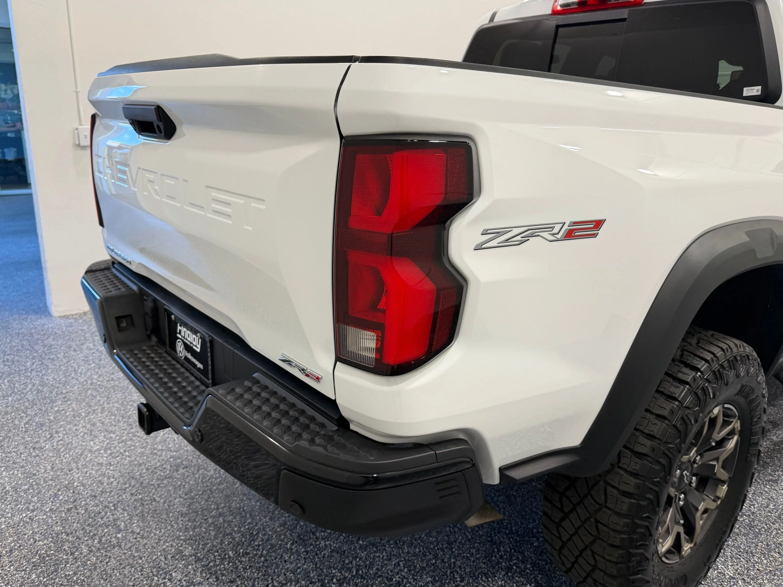 Used 2024 White Chevrolet ZR2 image 17