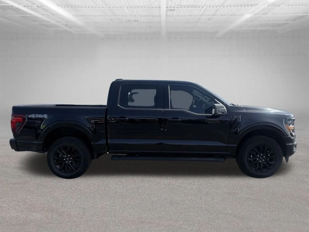 New 2026 Agate Black Metallic Ford XLT image 2