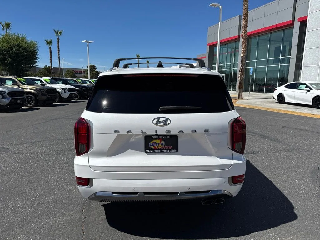 Used 2022 White Hyundai Calligraphy image 6