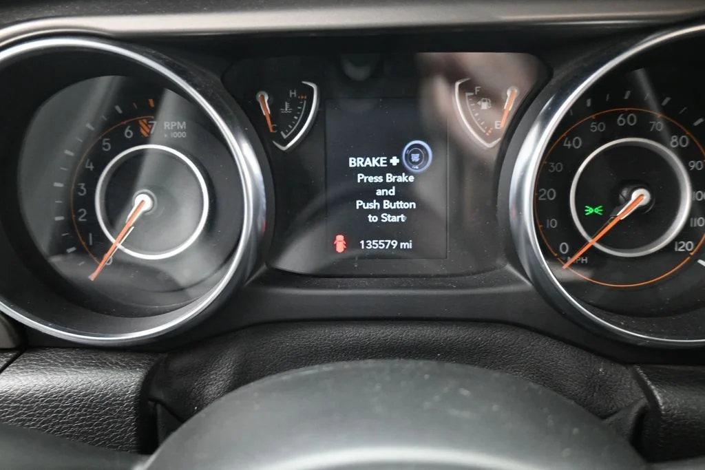 Used 2021 Gray Jeep Unlimited Sport image 16