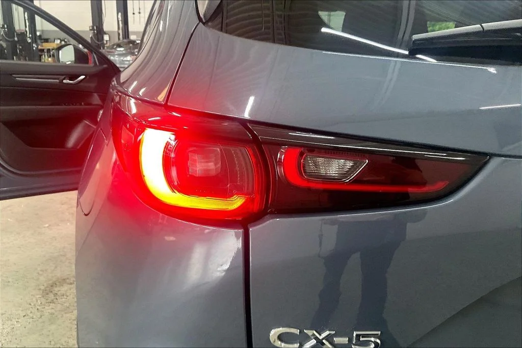 Used 2025 Gray Mazda 2.5 S Carbon Edition image 30