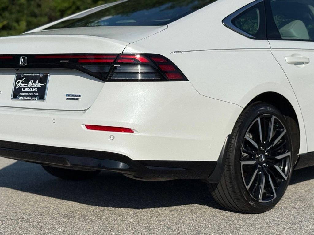 Used 2024  Honda Touring image 13