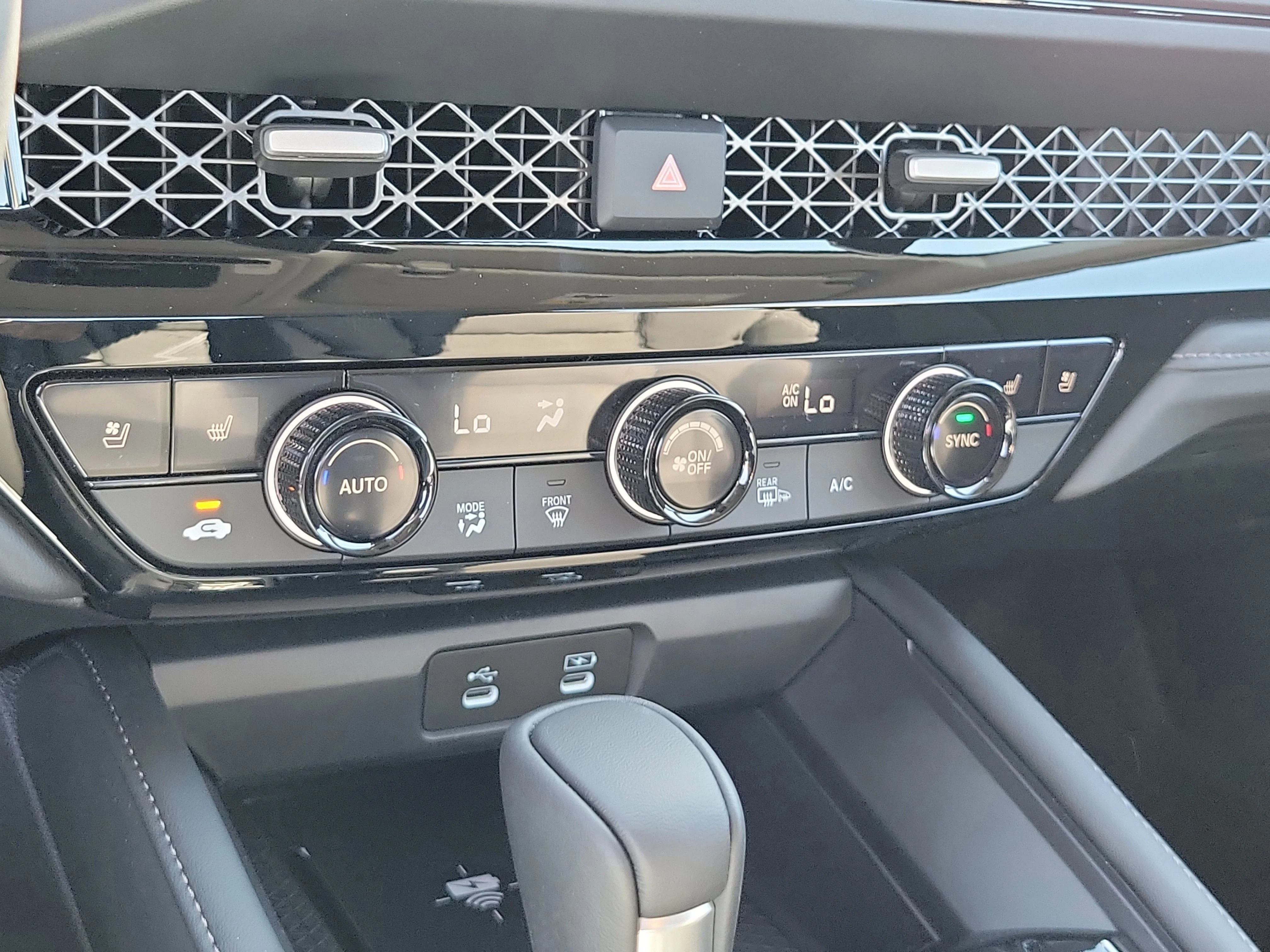 2026 Honda Accord Hybrid Touring - Photo 32