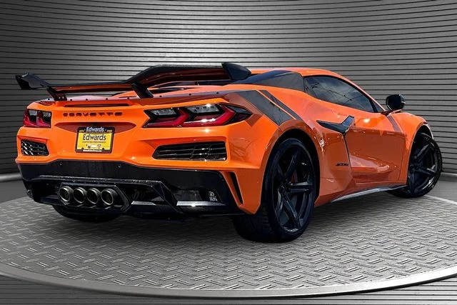 Used 2023 Orange Chevrolet Z06 image 6