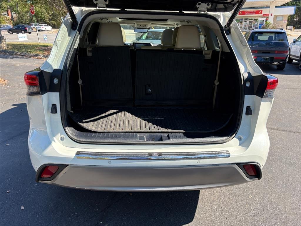 2020 Toyota Highlander Platinum - Photo 23
